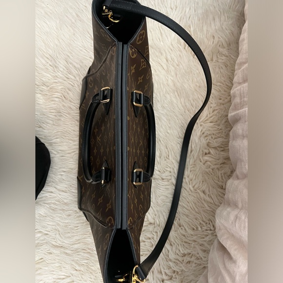 Louis Vuitton Phenix MM monogram purse- AUTHENTIC - Picture 5 of 12